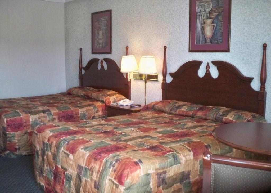 Scottish Inns Morristown Room photo